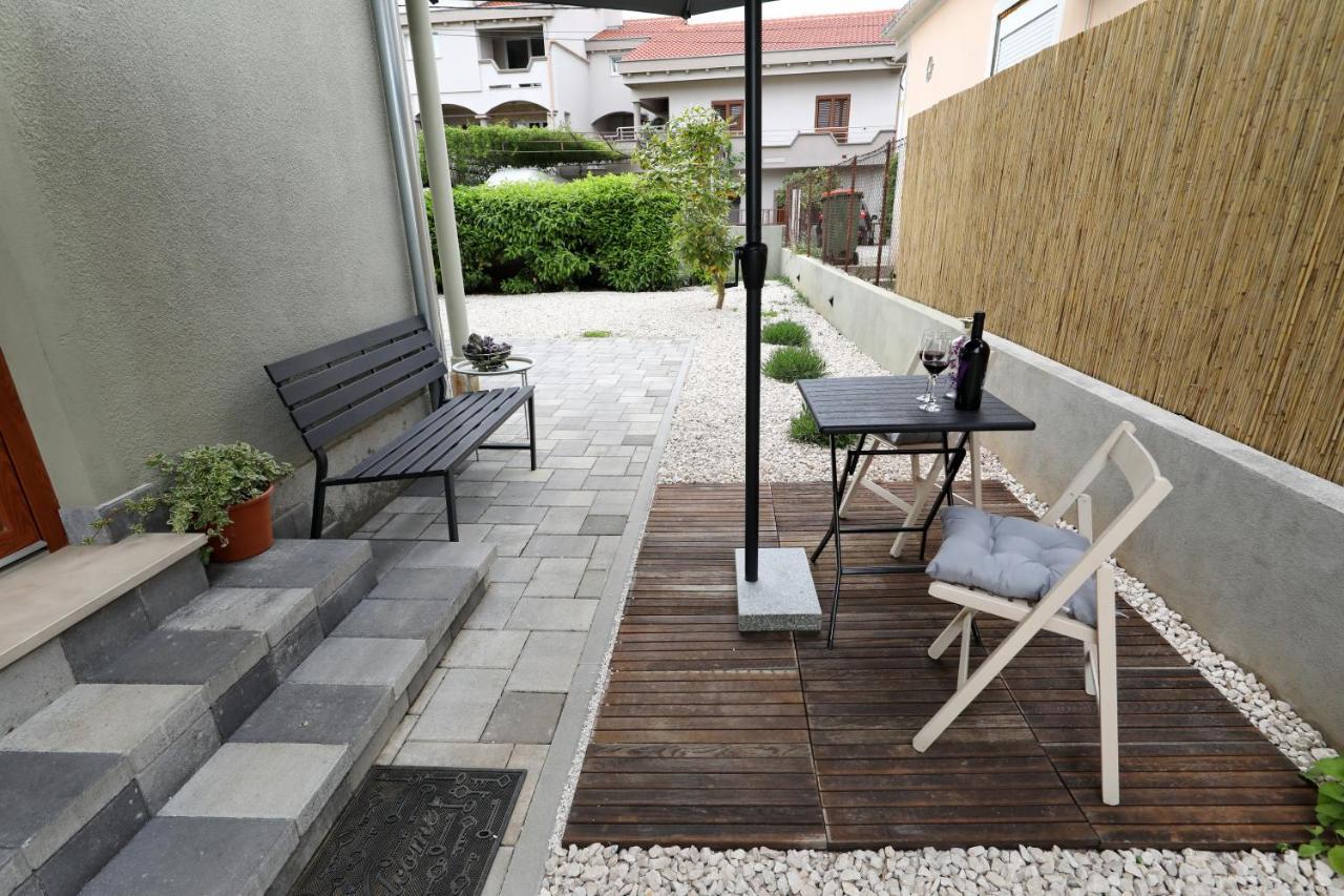 Apartment And Room Mare Zadar Ngoại thất bức ảnh